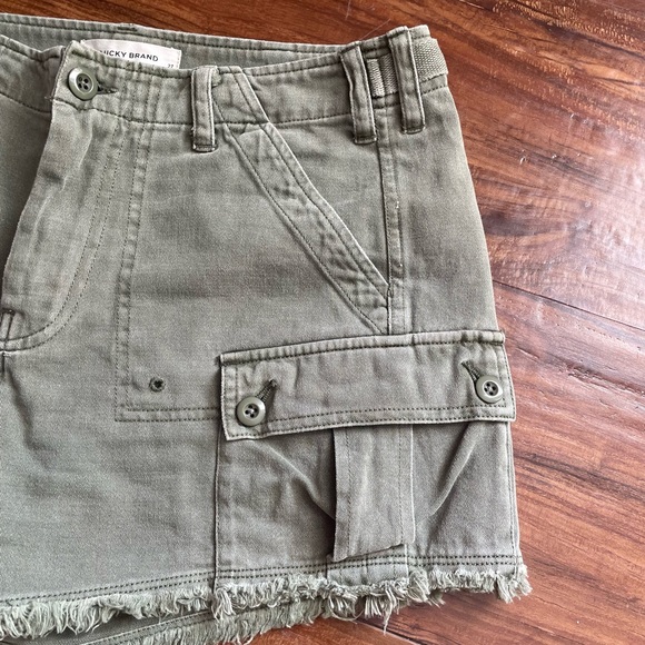 Luck Brand Raw Hem Utility Short - Picture 7 of 8